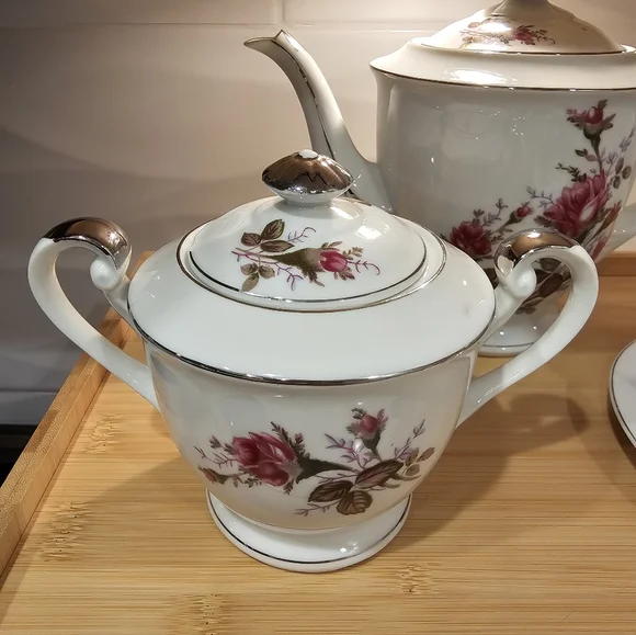 Not for sale Vintage 50s/60s Meiko Tea Rose Floral Tea Set - Picture 8 of 16